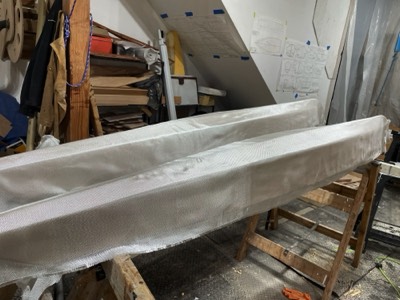  Fiberglass cloth is laid on the amas. 