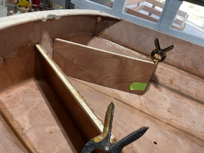  3/13/24 - Aft seat sides are filleted on the inside. 