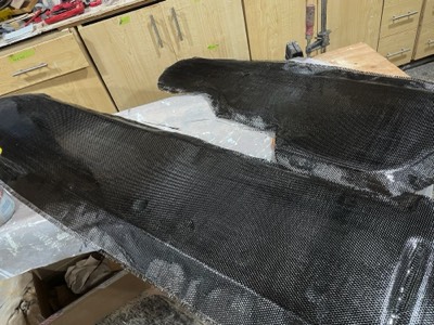  Rudder and and daggerboard are covered in carbon fiber. 